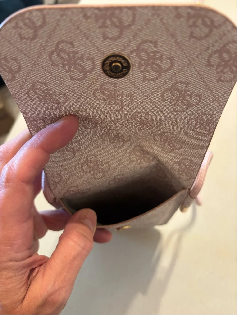 Guess compact crossbody